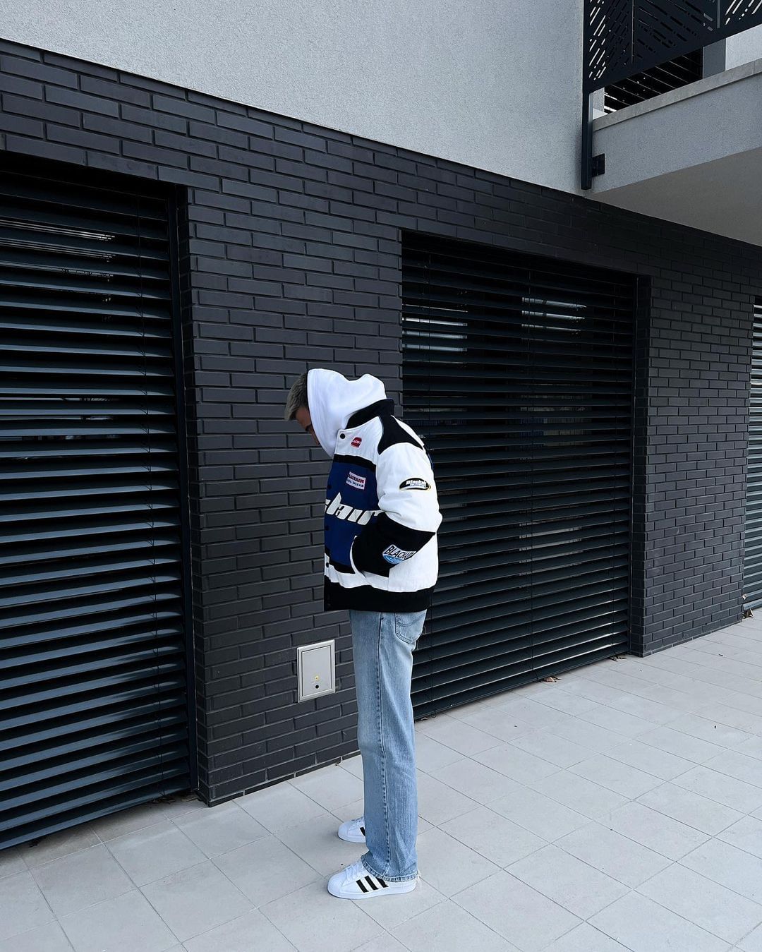 VINTAGE BLACKAID
JACKET
